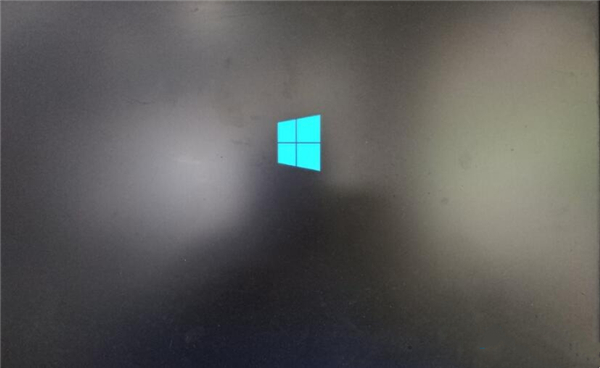 Win10重啟卡在logo界面不動(dòng)了怎么辦？Win10開(kāi)機(jī)卡在重啟界面處理方法