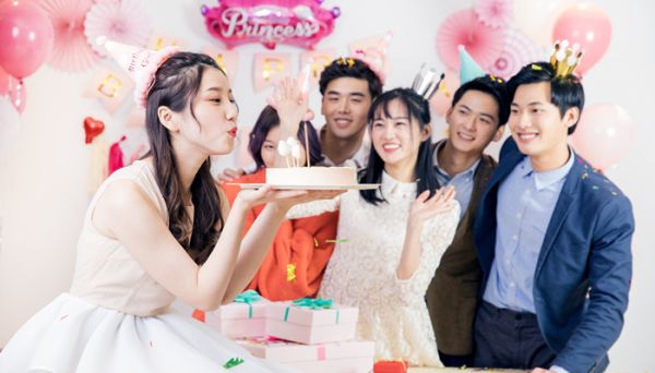 過(guò)生日發(fā)朋友圈的句子 過(guò)生日發(fā)朋友圈的句子成熟