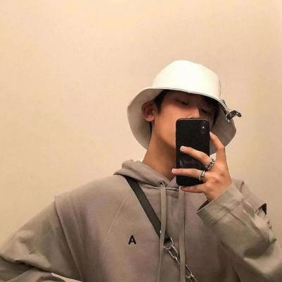 2019時尚超酷男生微信有哪些？新時尚超酷男生微信頭像大全
