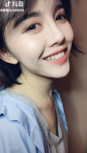 【抖音板兒爺燃燒我的卡路里手勢(shì)舞】卡路里手勢(shì)舞教程分享
