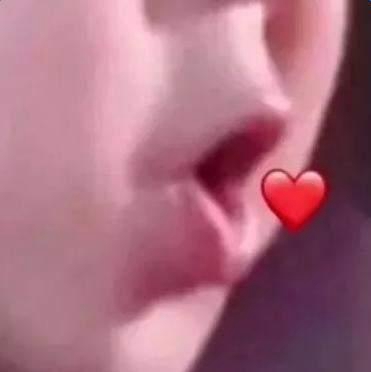 抖音吐愛心的表情包在哪下載？抖音口吐愛心的圖片匯總