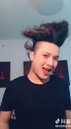 抖音萬物生吹頭發的小哥哥到底是誰?吹頭發的小哥哥介紹