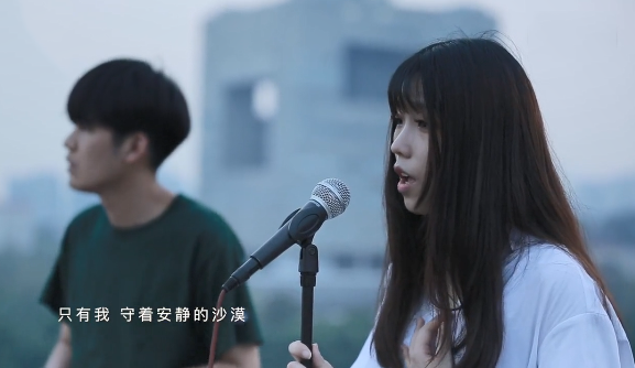 抖音只有我看著別人的快樂(lè)是什么歌？誰(shuí)唱的